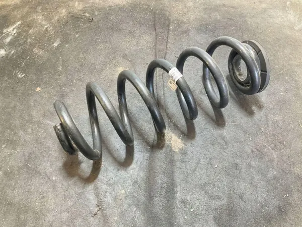 Hinterachsfeder OEM 32333496 für Volvo image 2