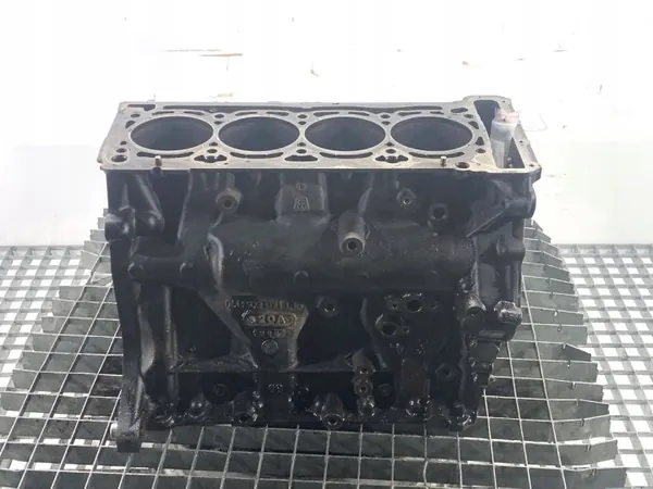 OEM Moottorilohko VW Tiguan 2.0 170hv CAW 2007-2018 image 3