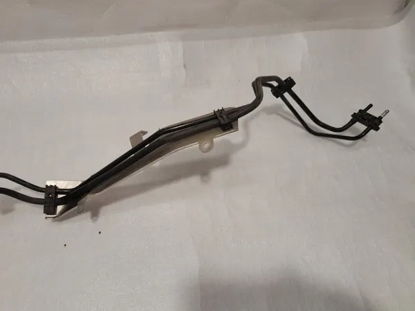 Audi A4 B9 Kraftstoffleitung OEM 8W0201545T 8W0201991P image 3
