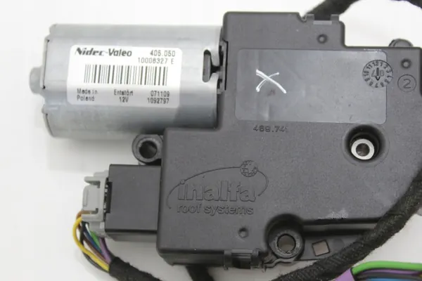 Zonnedakmotor OEM Mercedes W221 W216 image 3