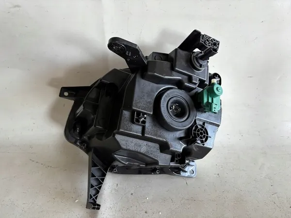 Oikea Ajovalo Renault Twingo III 260104296R OEM image 8