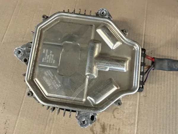 Audi A4 B9 W117 W176 Fläktmotor Styrenhet 3137232082 image 4