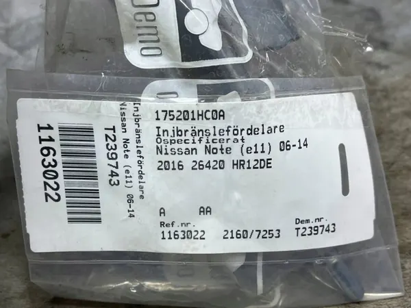 Nissan OE Einspritzschiene OEM 175201HC0A - Gebraucht image 3