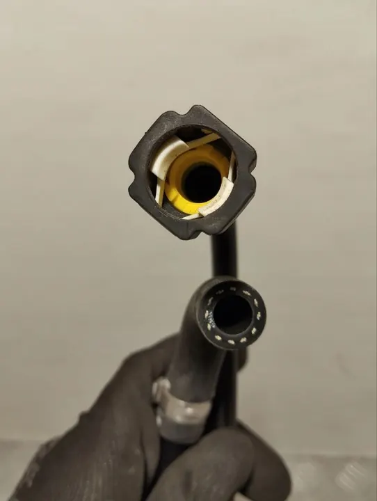 Fuel Distributor Pipe Aston Martin DB11 2019 HY539B051AB image 6