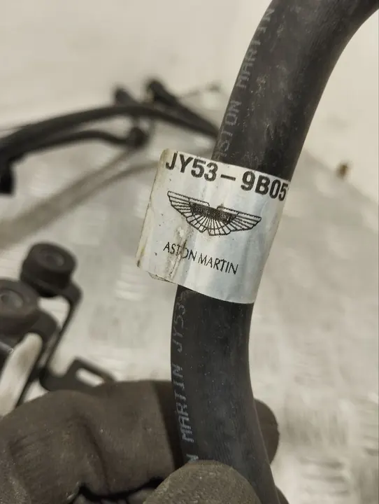 Fuel Distributor Pipe Aston Martin DB11 2019 HY539B051AB image 7