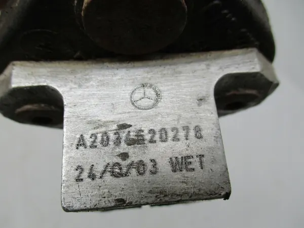 Mercedes W203 Styrkolonnans anslutning A2034620278 image 5