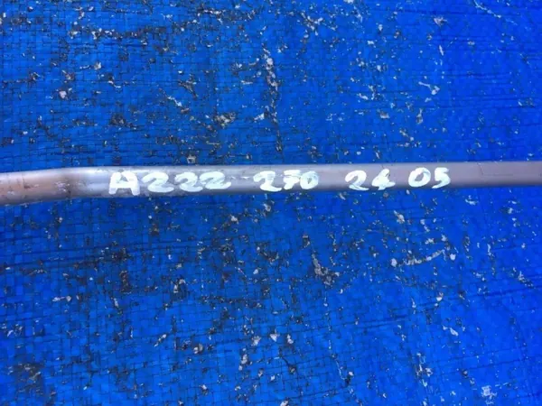 Conducto de aceite Mercedes W222 OEM A2222702405 - Usado image 4