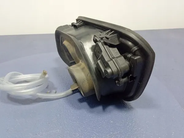 Audi SQ8 Q8 polttoainelippa OEM 4M8809906 - Käytetty image 5