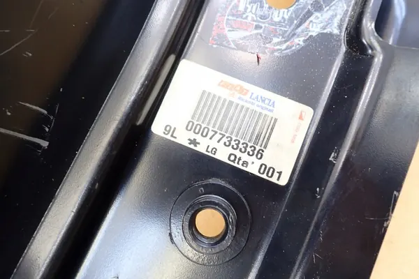 Fiat Punto P5 Baklykta Förstärkning Vänster OEM 6017746107 image 4