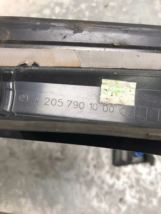 OEM A2057901000BILI Takaluukunauha Mercedes Vasen/Oikea image 5