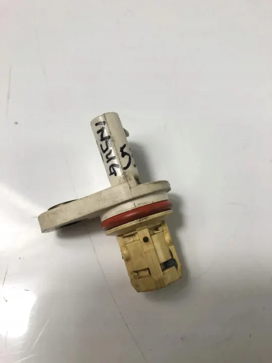 Kamaxelsensor OEM 55566932 för Chevrolet Cruze image 3