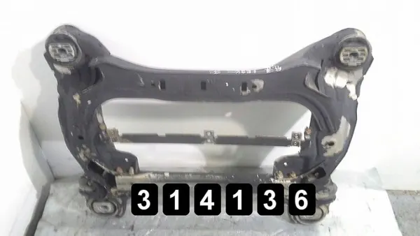 Audi A8 Hjälpram OEM AM-314136 Begagnad image 3