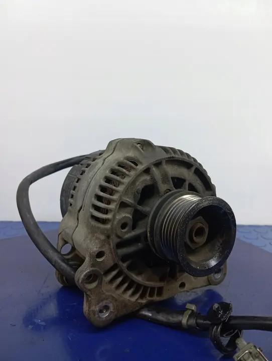 ALTERNATOR VOLKSWAGEN GOLF IV 14V 70A 037903025B image 2