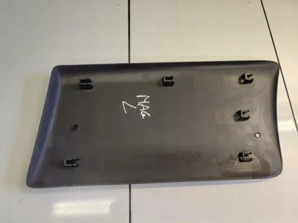 OPEL VIVARO TRAFIC LEFT REAR TRIM 8200326368D image 2