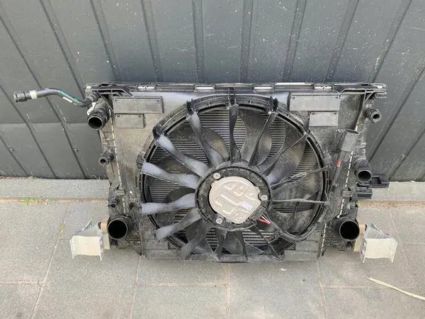 Radiador de agua adicional BMW F90 F92 G15 G11 G30 G32 8620207 image 4