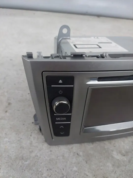 Toyota Avensis T27 Lift Radio Navegación 86140-05010 image 4