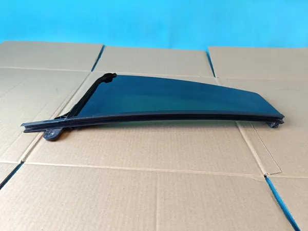 Vidrio puerta trasera derecha OEM 5NA845214L VW Tiguan image 5