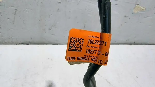 Conduite de frein ABS OEM 1027712-00-E Tesla Model X image 6