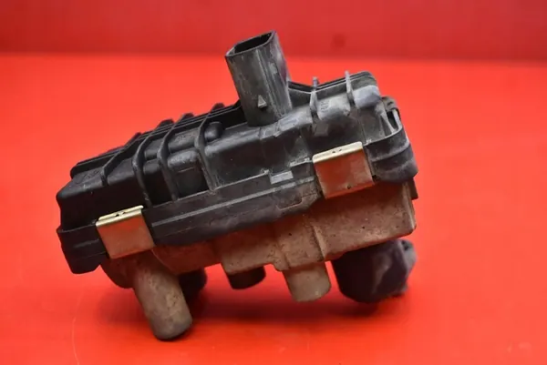 Turboaktuator 49335-19411 BMW X1 E84 2.0 D 12-15 image 7