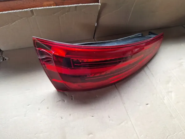 Luz Trasera Izquierda Audi Q3 8U0 image 4