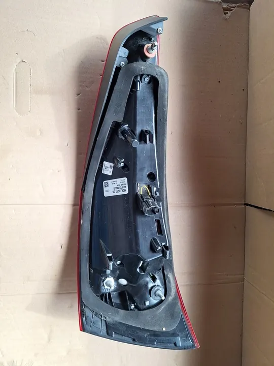 Luz Trasera Izquierda Audi Q3 8U0 image 5