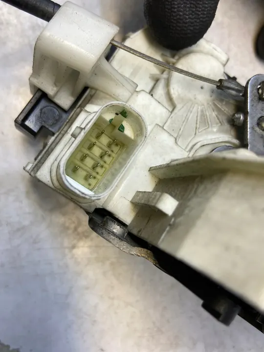 Mercedes W906 Vänster Skjutdörrslås image 10