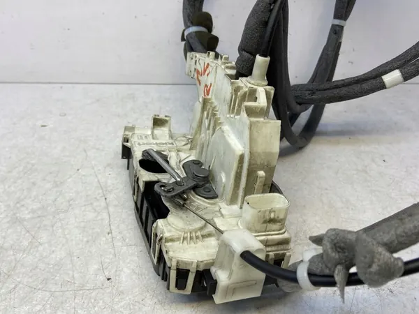 Mercedes W906 Vänster Skjutdörrslås image 6