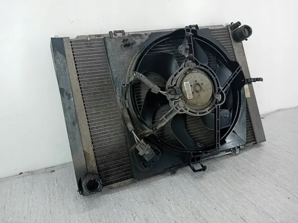 Radiador de agua con ventilador Renault Twingo II 1.2 16V OEM image 2