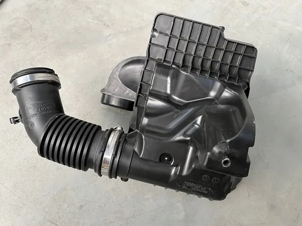 RENAULT TALISMAN Ilmansuodattimen Kotelo 165755929R image 3