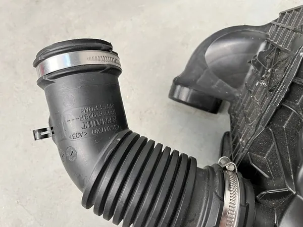 RENAULT TALISMAN Ilmansuodattimen Kotelo 165755929R image 4