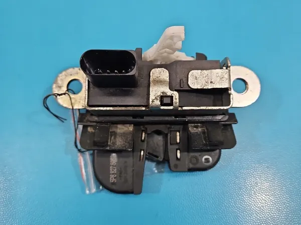 Baklås 5P8827505B Seat Altea HB image 4