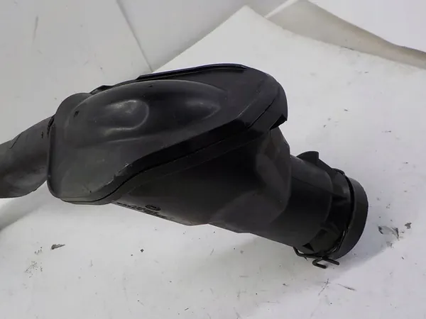 RENAULT TRAFIC II 2.0 DCI Ansaugschlauch image 5