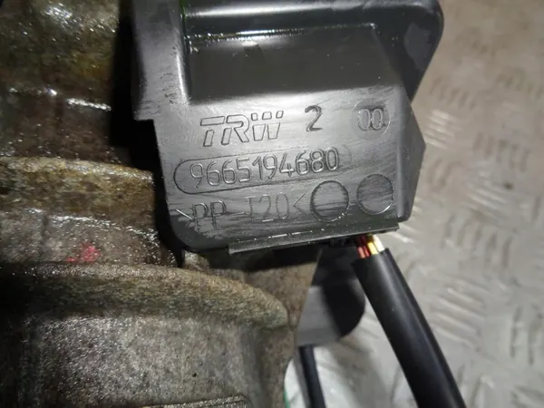 Bomba de dirección asistida OEM 9665194680 para Peugeot image 7