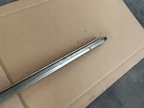 Rail de guidage porte coulissante OEM 701843872A VW T4 image 3