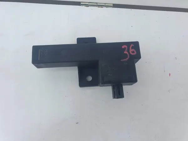 Audi A4/S4 B8 Kessy Antennmodul OEM 8K0907247 image 3
