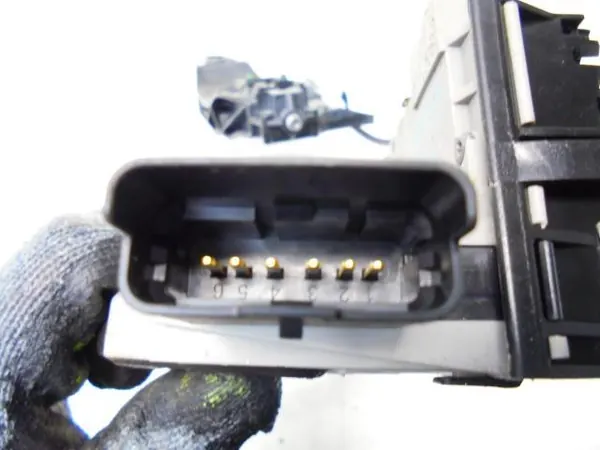 Pomo de Cierre Puerta Trasera Izquierda OEM 36 Peugeot 2008 image 6