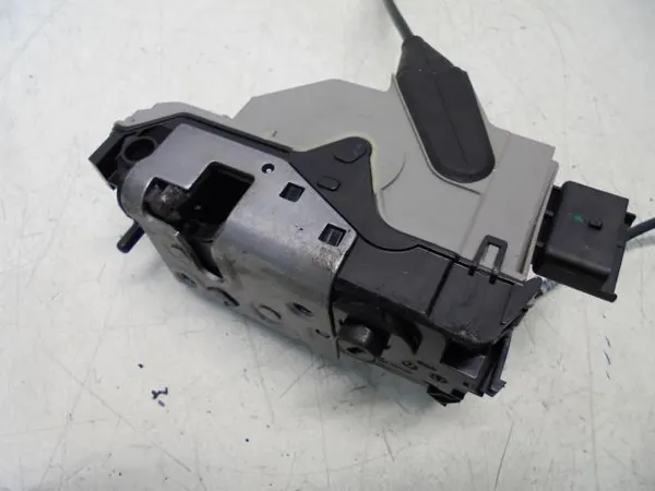 Pomo de Cierre Puerta Trasera Izquierda OEM 36 Peugeot 2008 image 7