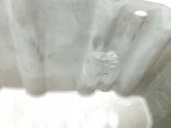 VW T5 2.0 TDI Oljetank Sensor 03L103603H image 10