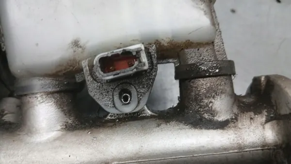 Bomba de freno OEM VOLVOMAR-139765 para Nissan X-Trail image 4
