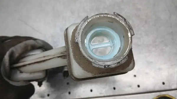 Bomba de freno OEM VOLVOMAR-139765 para Nissan X-Trail image 7