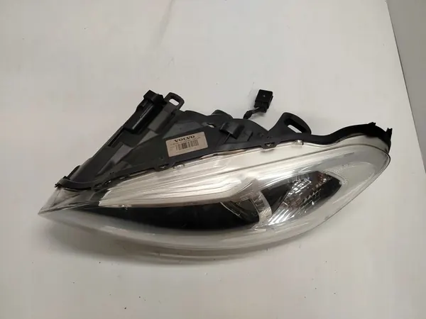 Volvo XC60 I Vasemman ajovalon image 2