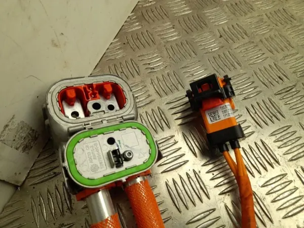 Cabo de carregamento Tesla OEM 1501773-60-B - Usado image 3