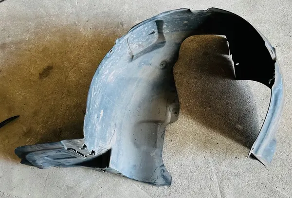 Skoda OE 6V0809957B Wheel Arch Liner image 2