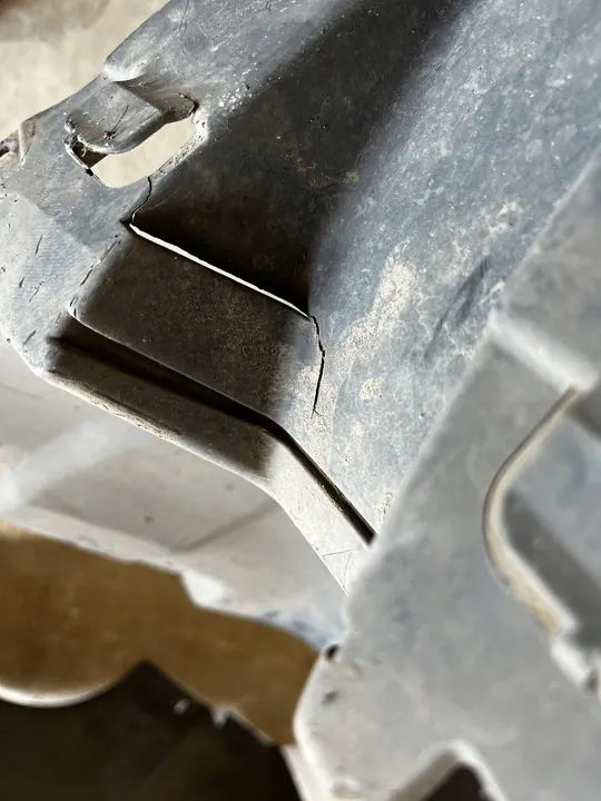 Skoda OE 6V0809957B Wheel Arch Liner image 3