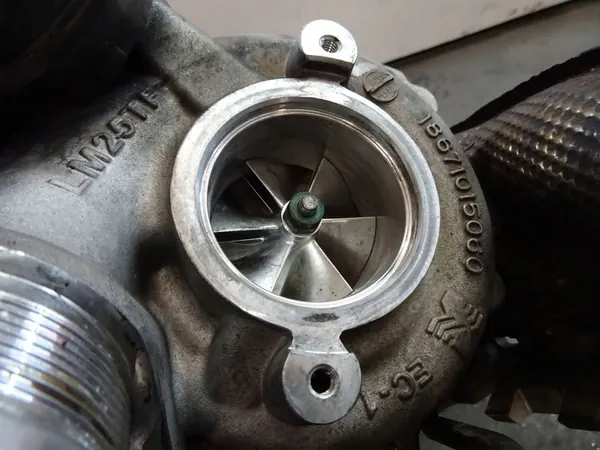 Turbo para Audi RS3 2020 image 3