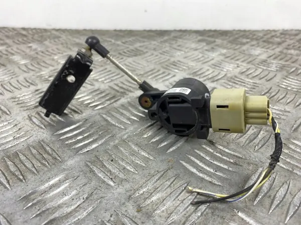 Sensor suspensão ar traseiro OEM 68245332AD image 2