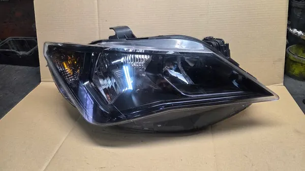 SEAT IBIZA 6J 0 IV 4 LIFT FL 2012- Farol Direito image 2