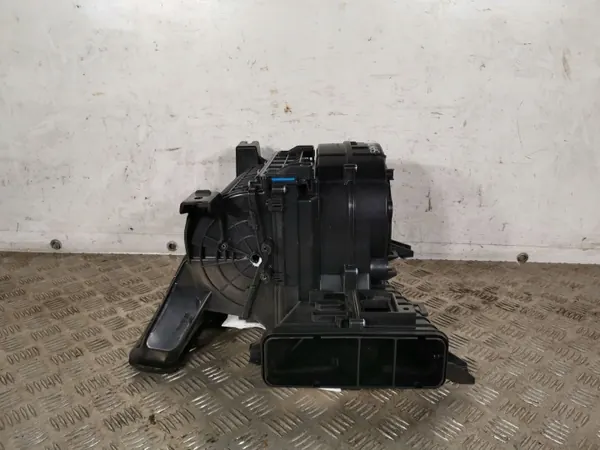 Caixa do núcleo do aquecedor Hyundai OEM FBZ12017 - Usado image 4