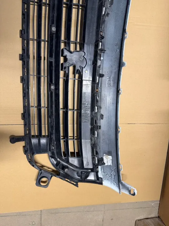 Gitter OEM 080304 für Peugeot Partner 2015-2018 image 5