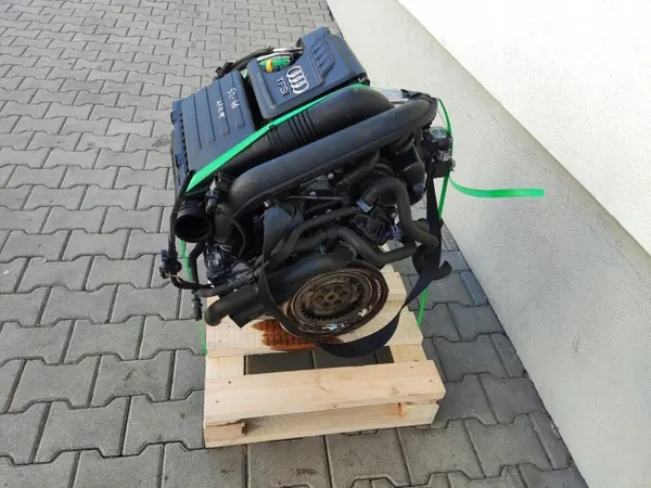 CZC Komplett Motor med Insprutning & Turbo Audi A1 image 3